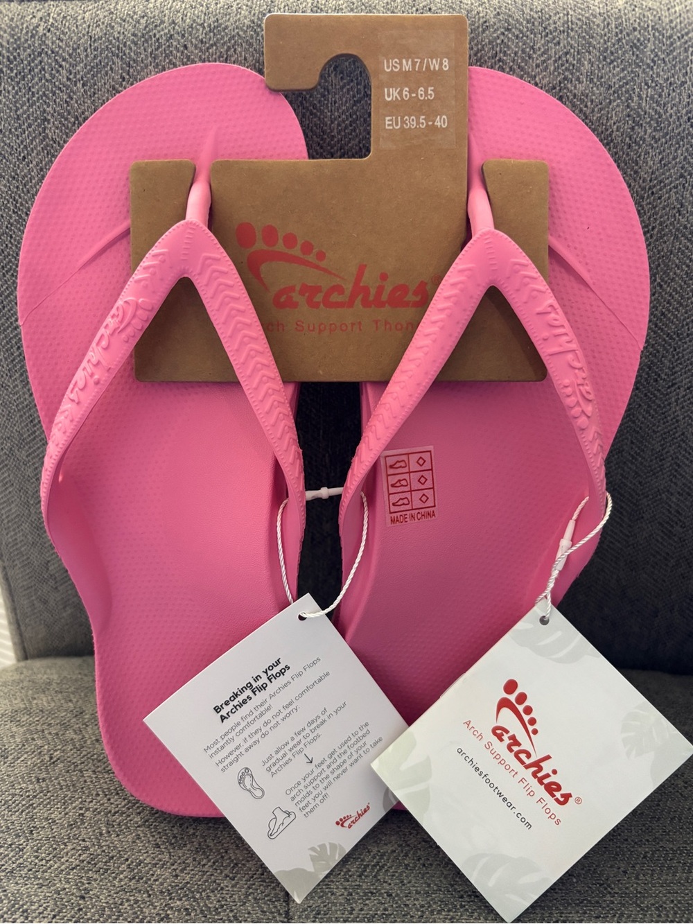 Archies Arch Support Flip Flops Thong Sandals in Hot Pink Size 8